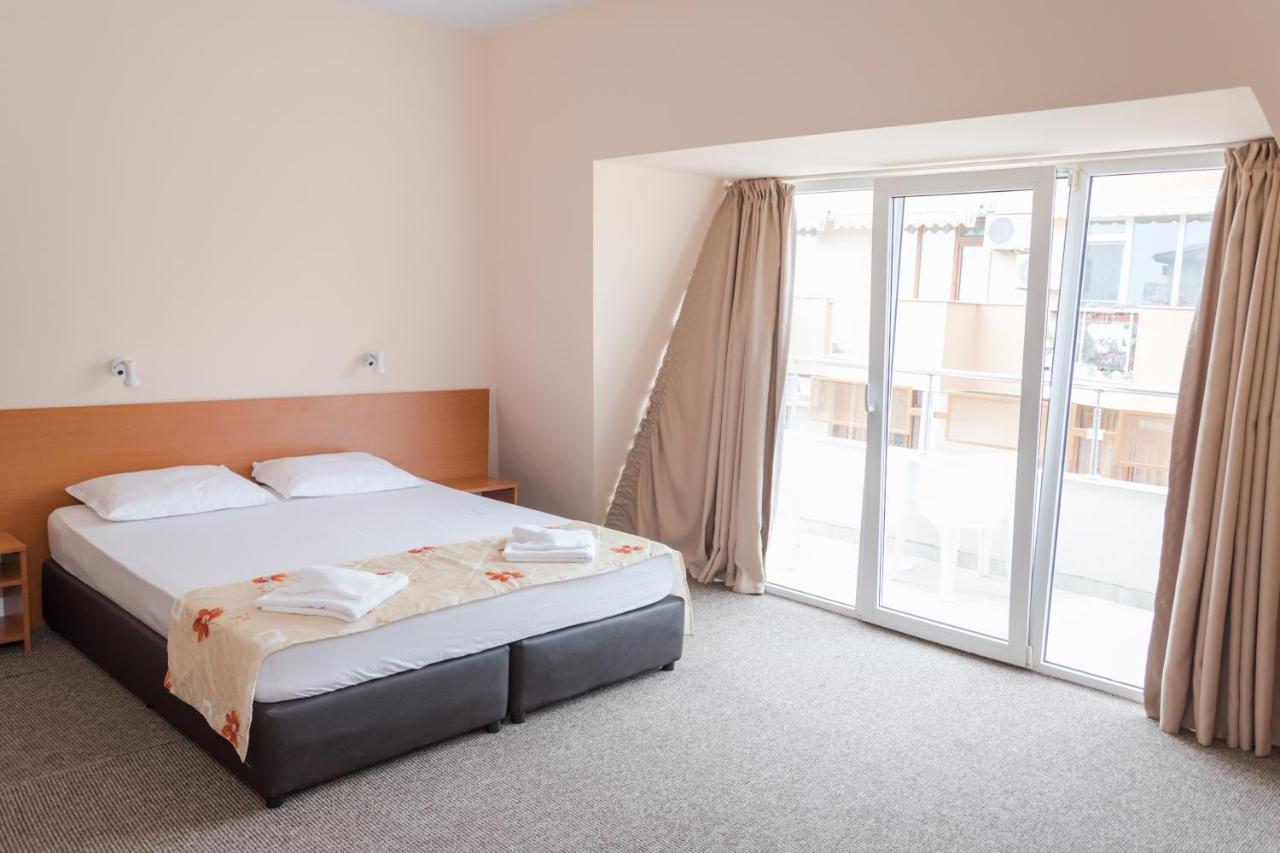 Hotel Eva Ράβντα Εξωτερικό φωτογραφία