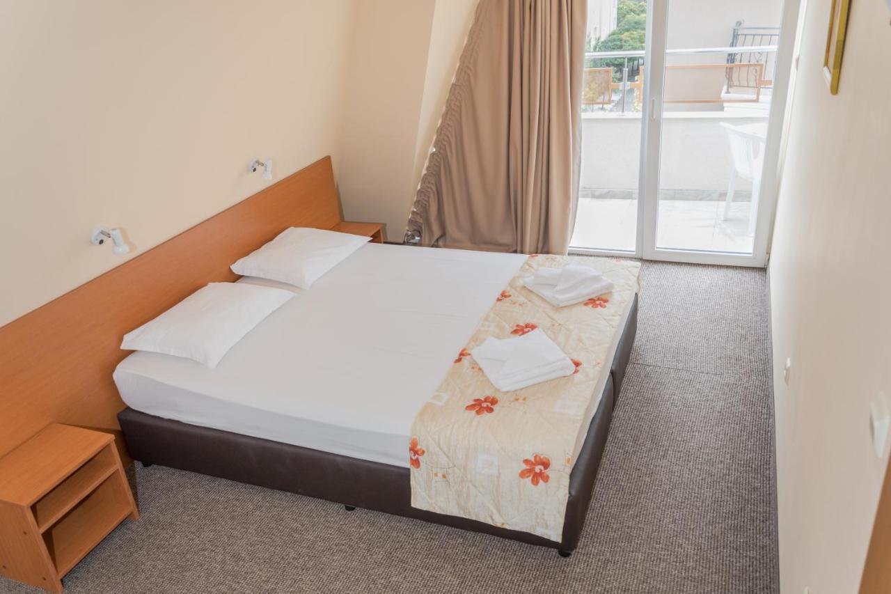 Hotel Eva Ράβντα Εξωτερικό φωτογραφία