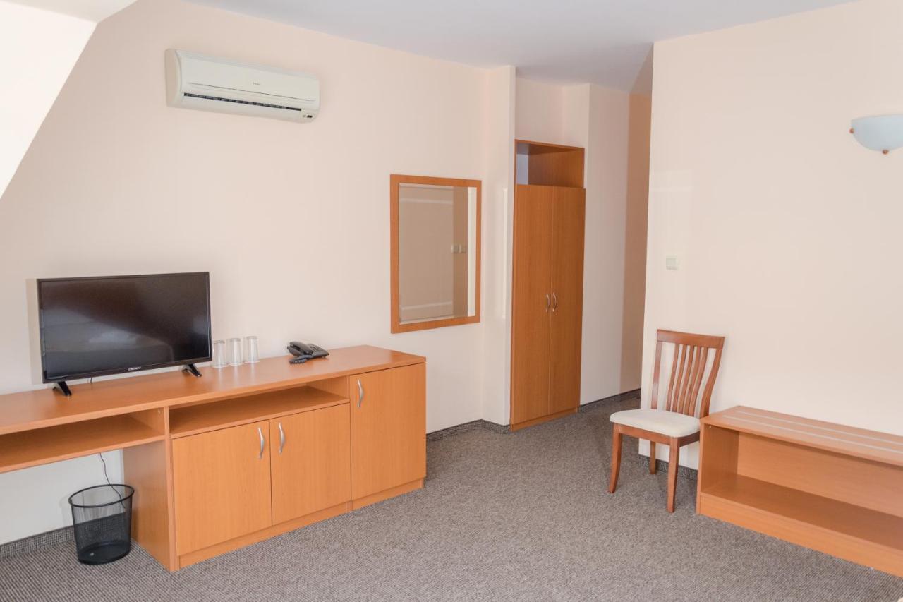 Hotel Eva Ράβντα Εξωτερικό φωτογραφία