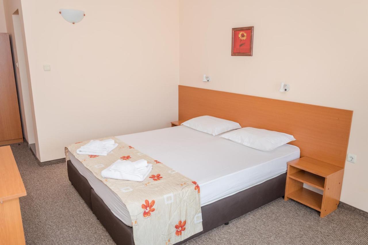 Hotel Eva Ράβντα Εξωτερικό φωτογραφία