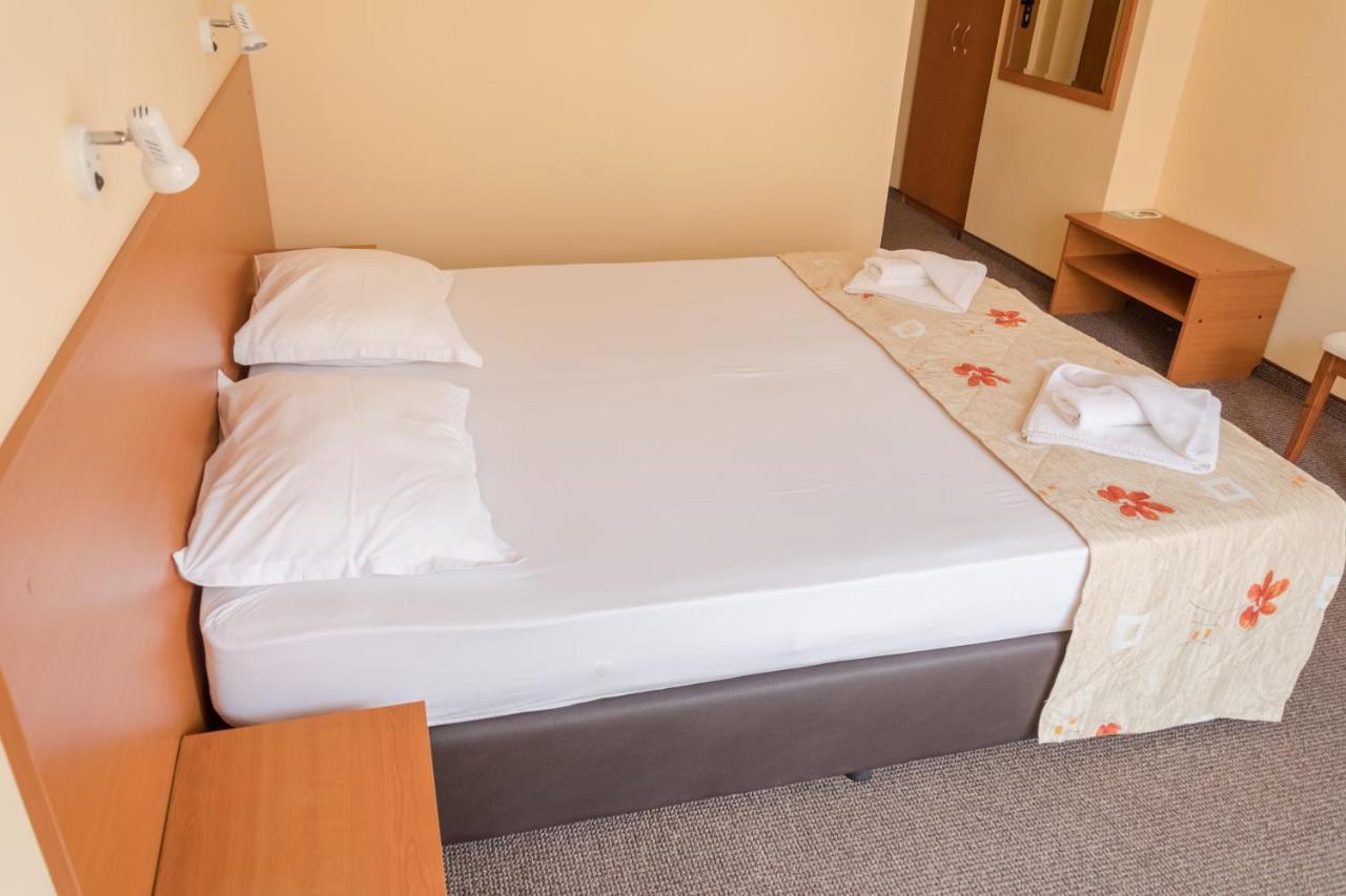 Hotel Eva Ράβντα Εξωτερικό φωτογραφία