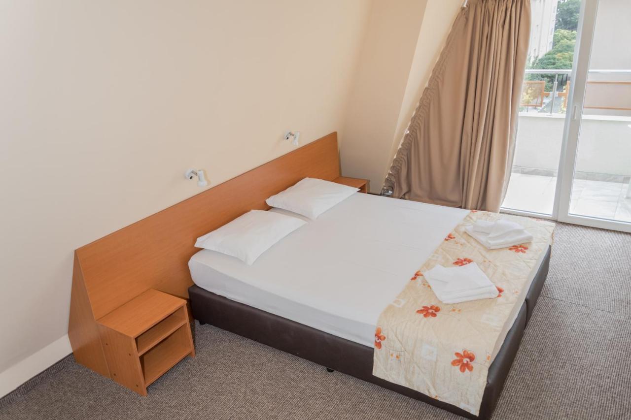Hotel Eva Ράβντα Εξωτερικό φωτογραφία