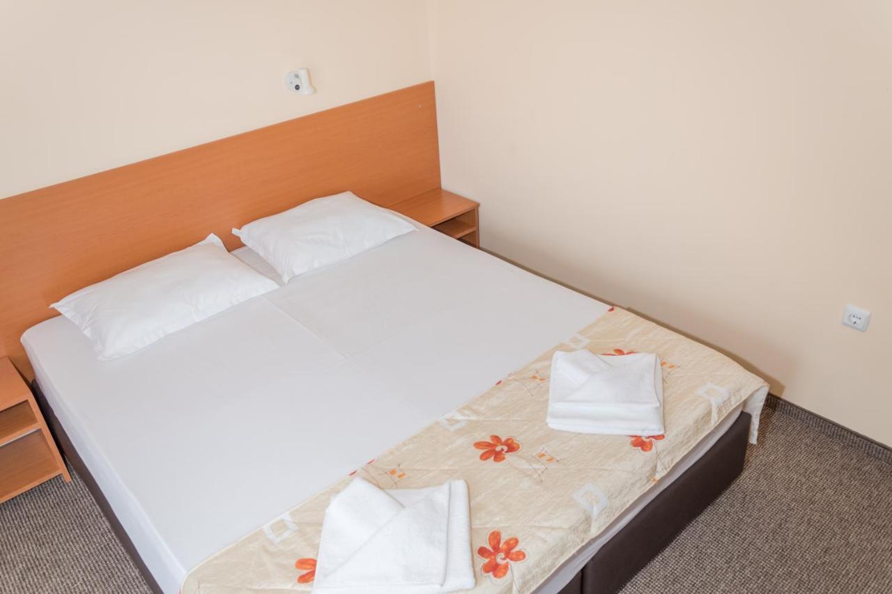 Hotel Eva Ράβντα Εξωτερικό φωτογραφία