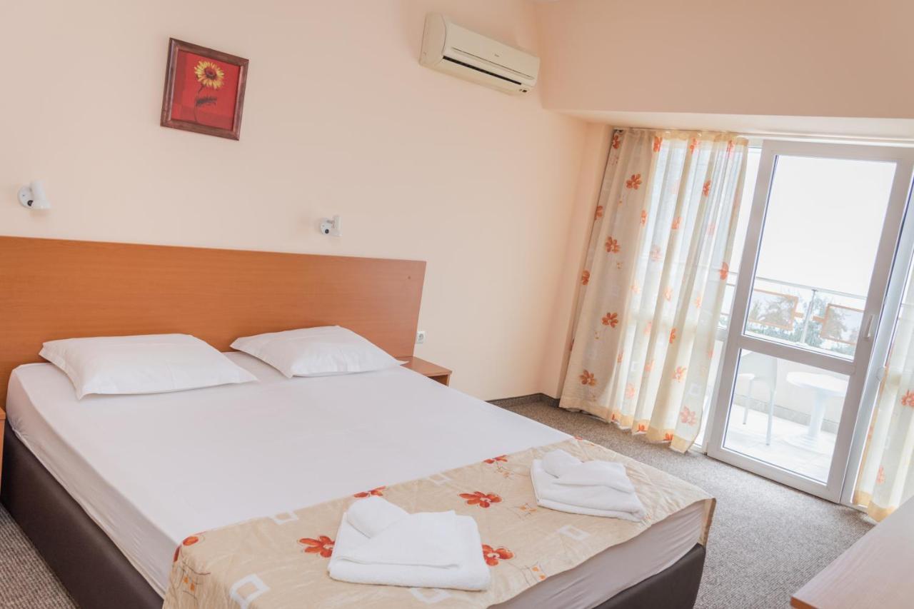 Hotel Eva Ράβντα Εξωτερικό φωτογραφία