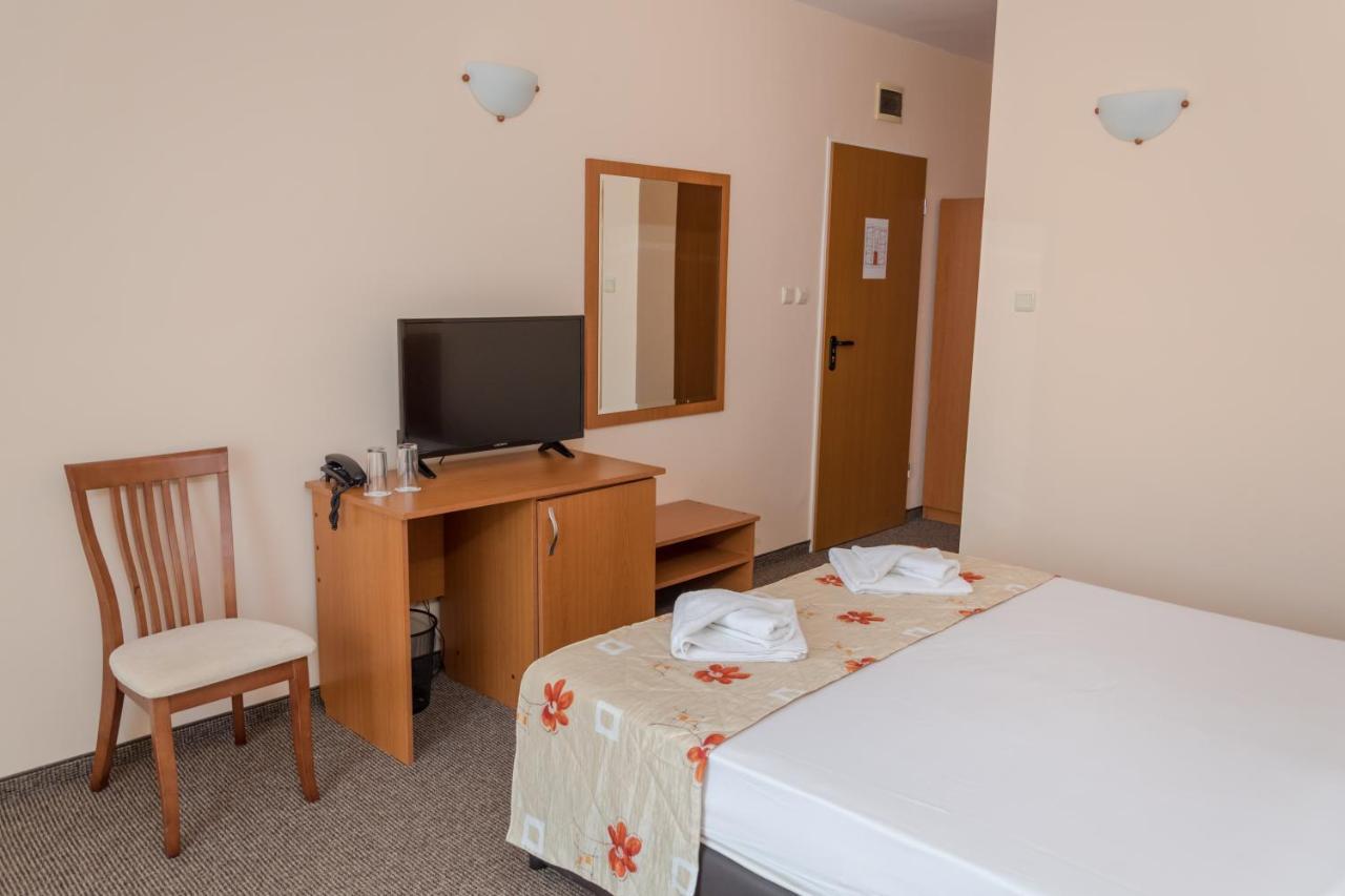 Hotel Eva Ράβντα Εξωτερικό φωτογραφία