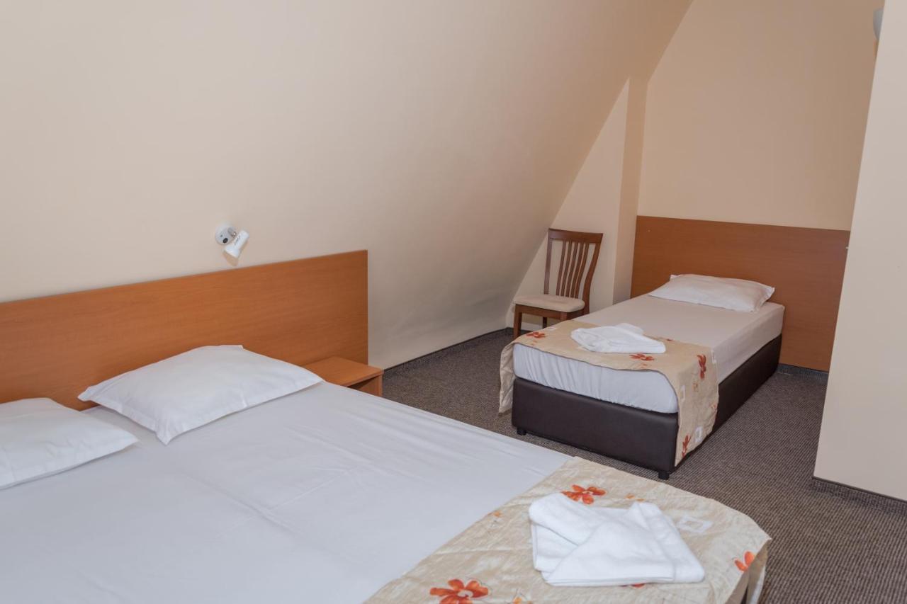 Hotel Eva Ράβντα Εξωτερικό φωτογραφία