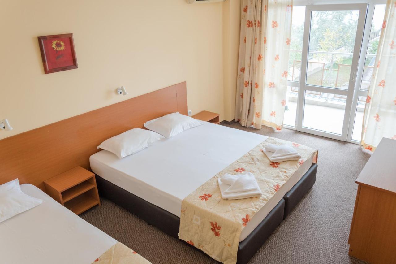 Hotel Eva Ράβντα Εξωτερικό φωτογραφία