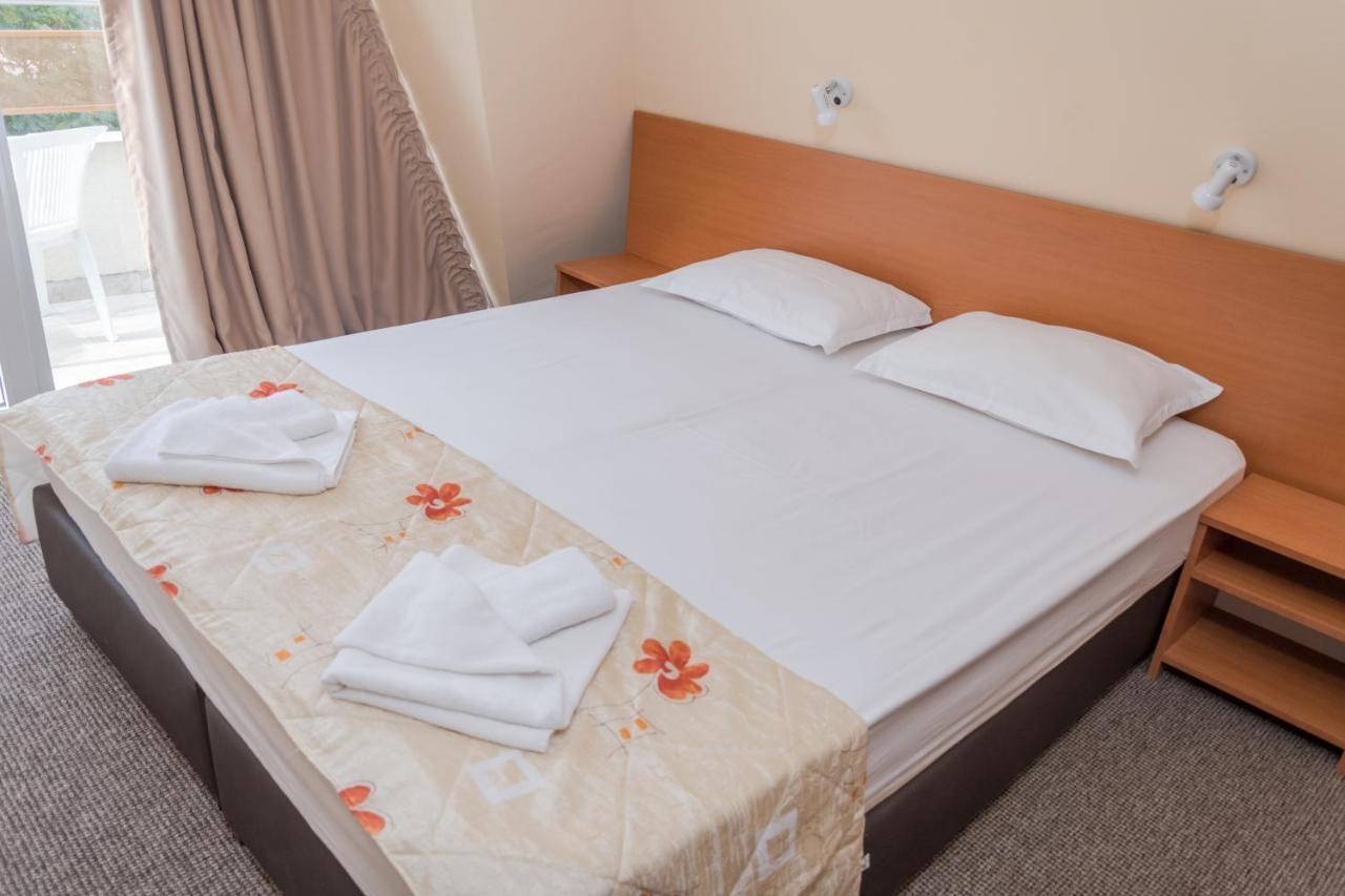 Hotel Eva Ράβντα Εξωτερικό φωτογραφία