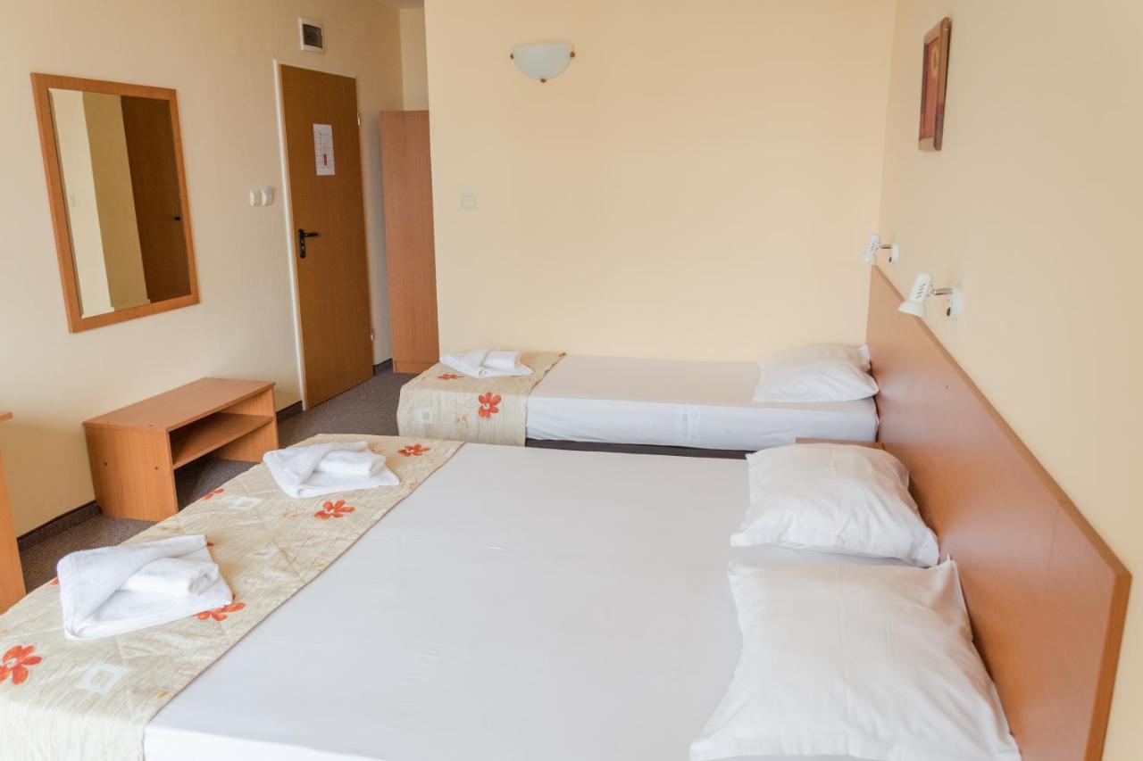 Hotel Eva Ράβντα Εξωτερικό φωτογραφία