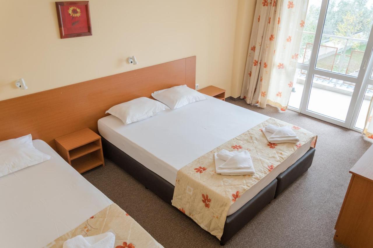 Hotel Eva Ράβντα Εξωτερικό φωτογραφία